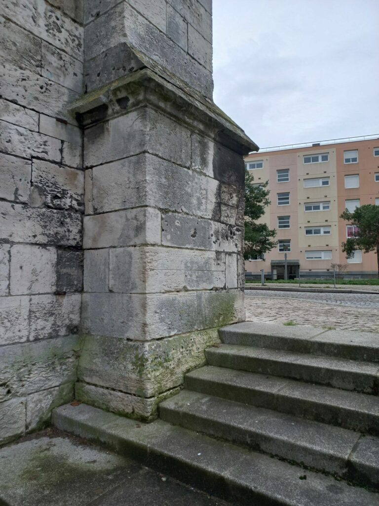 1000049555 Grammont Rouen 1658